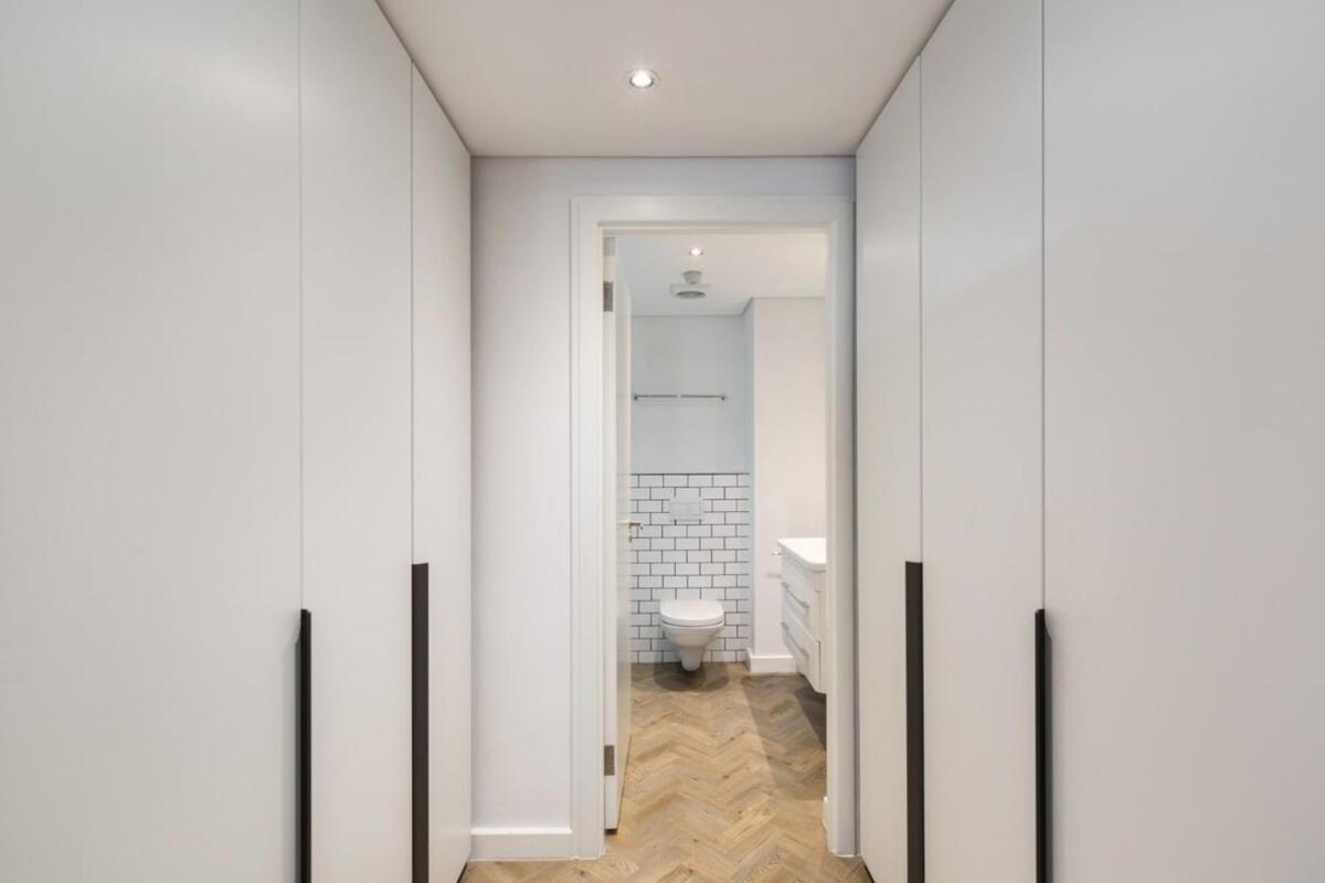 Appartement Luxurious With Stunning View à Le Cap Extérieur photo