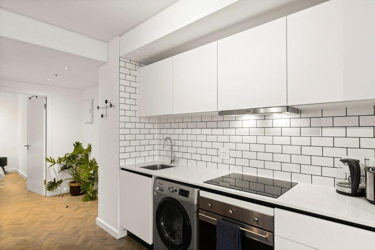 Appartement Luxurious With Stunning View à Le Cap Extérieur photo