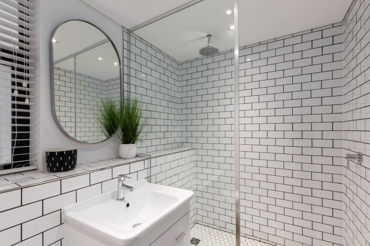 Appartement Luxurious With Stunning View à Le Cap Extérieur photo
